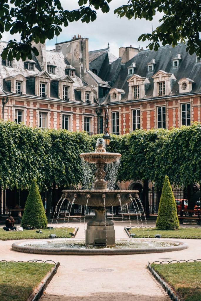 Paris Places des Vosges