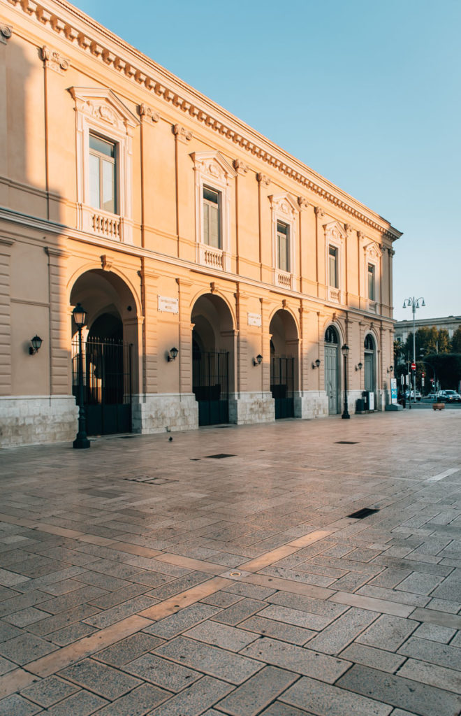 Bari Tourist Info